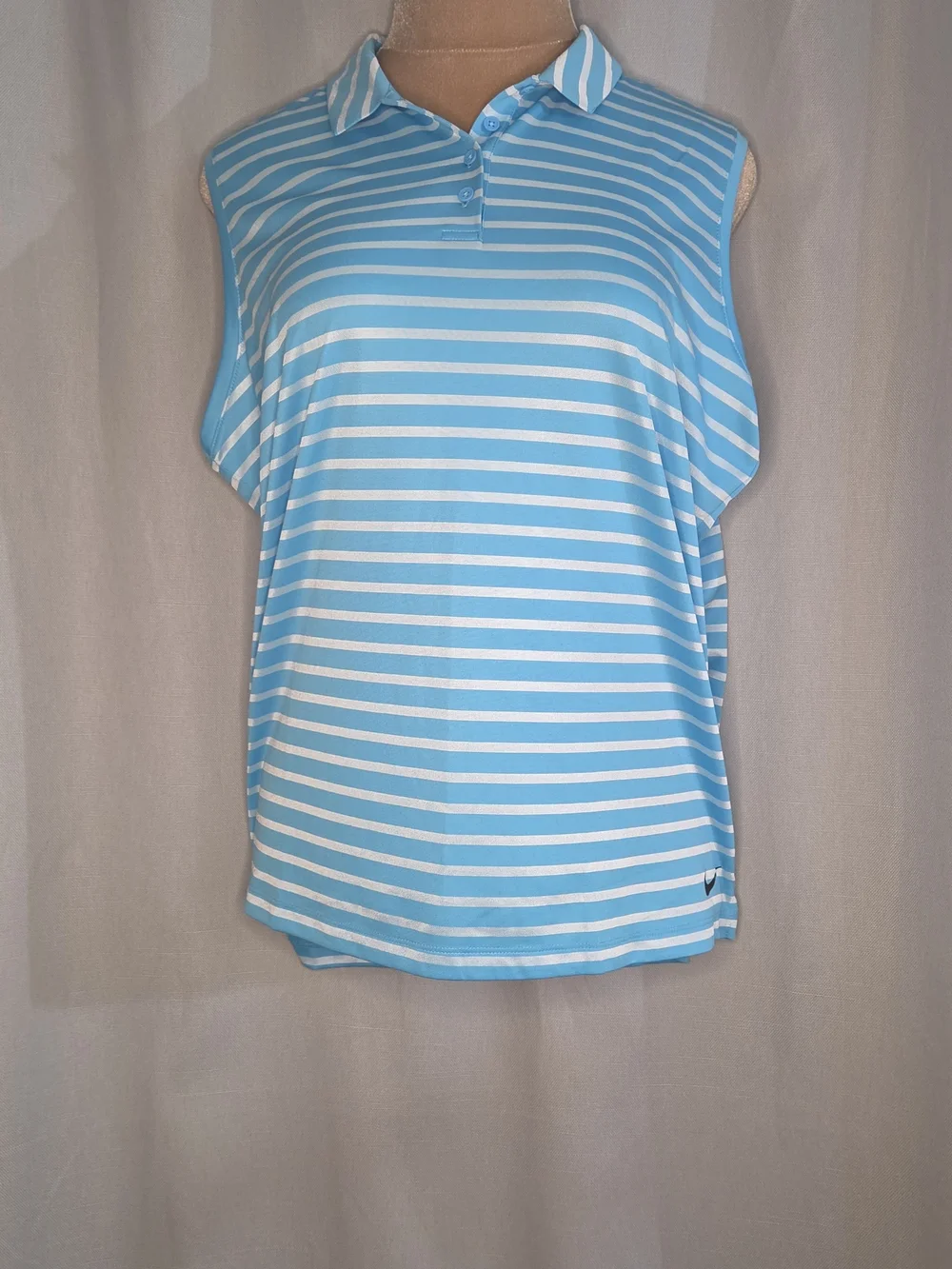 Nike women’s light
